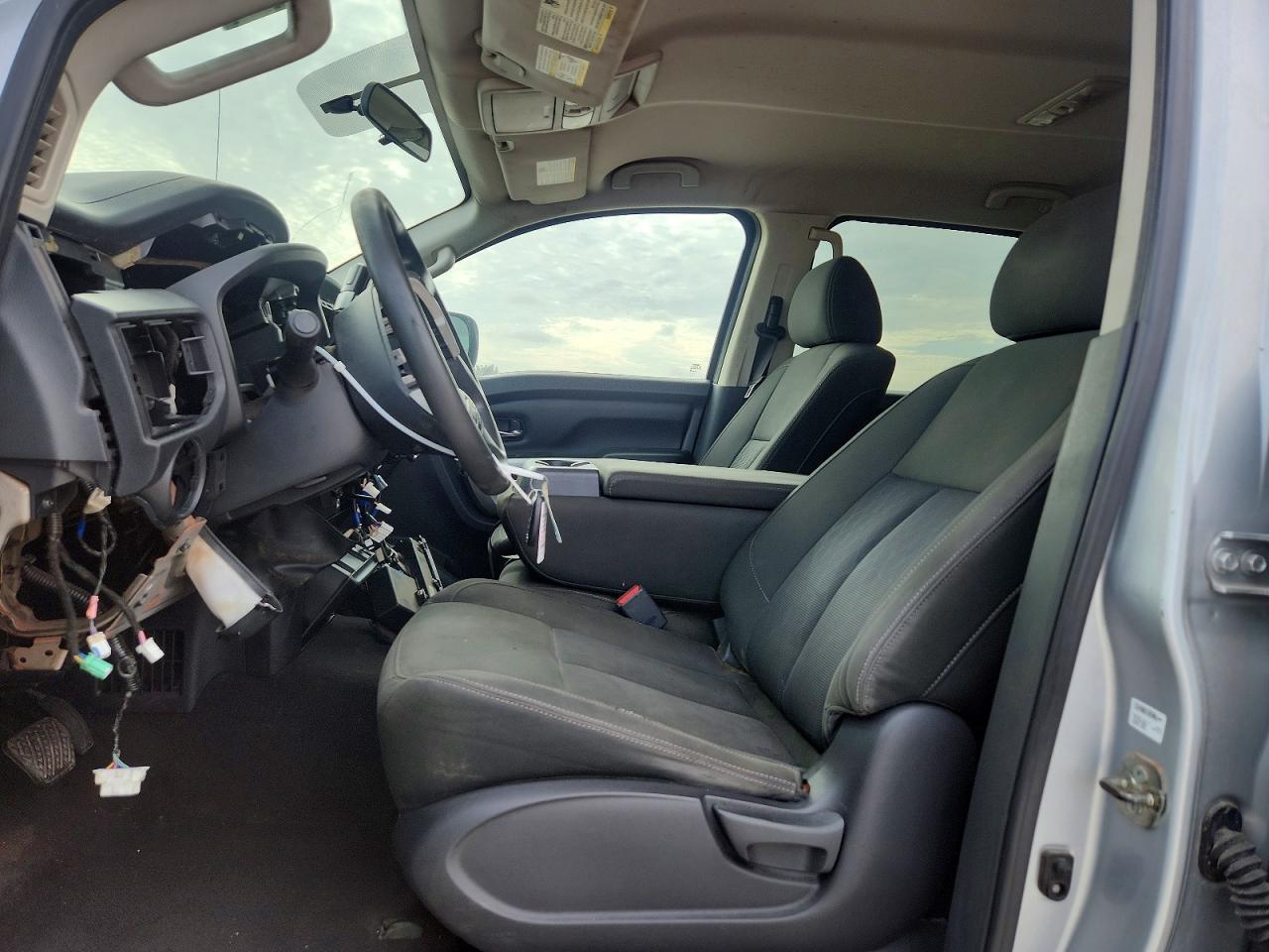 2017 NISSAN TITAN — фото 7
