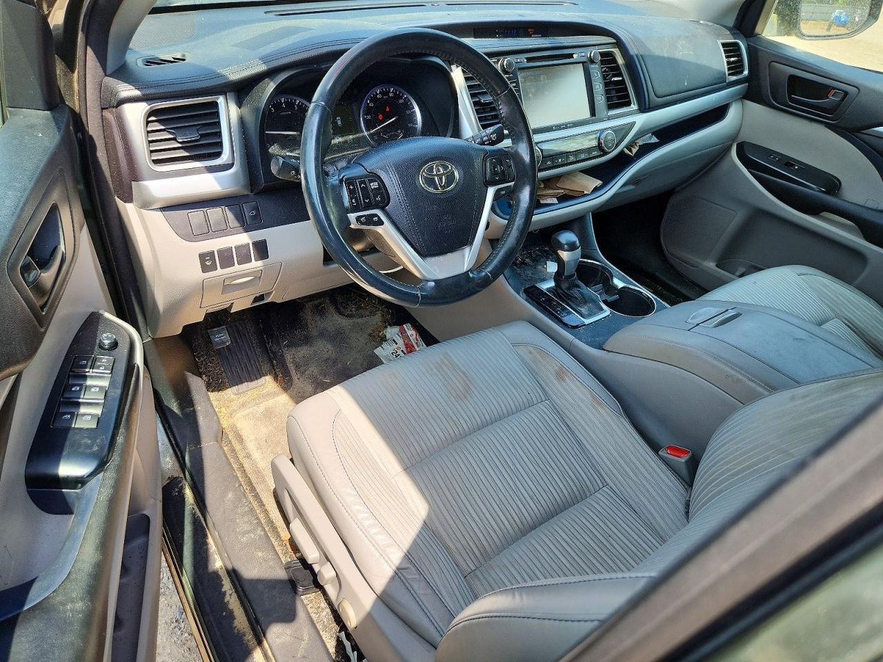 2016 TOYOTA HIGHLANDER — фото 8
