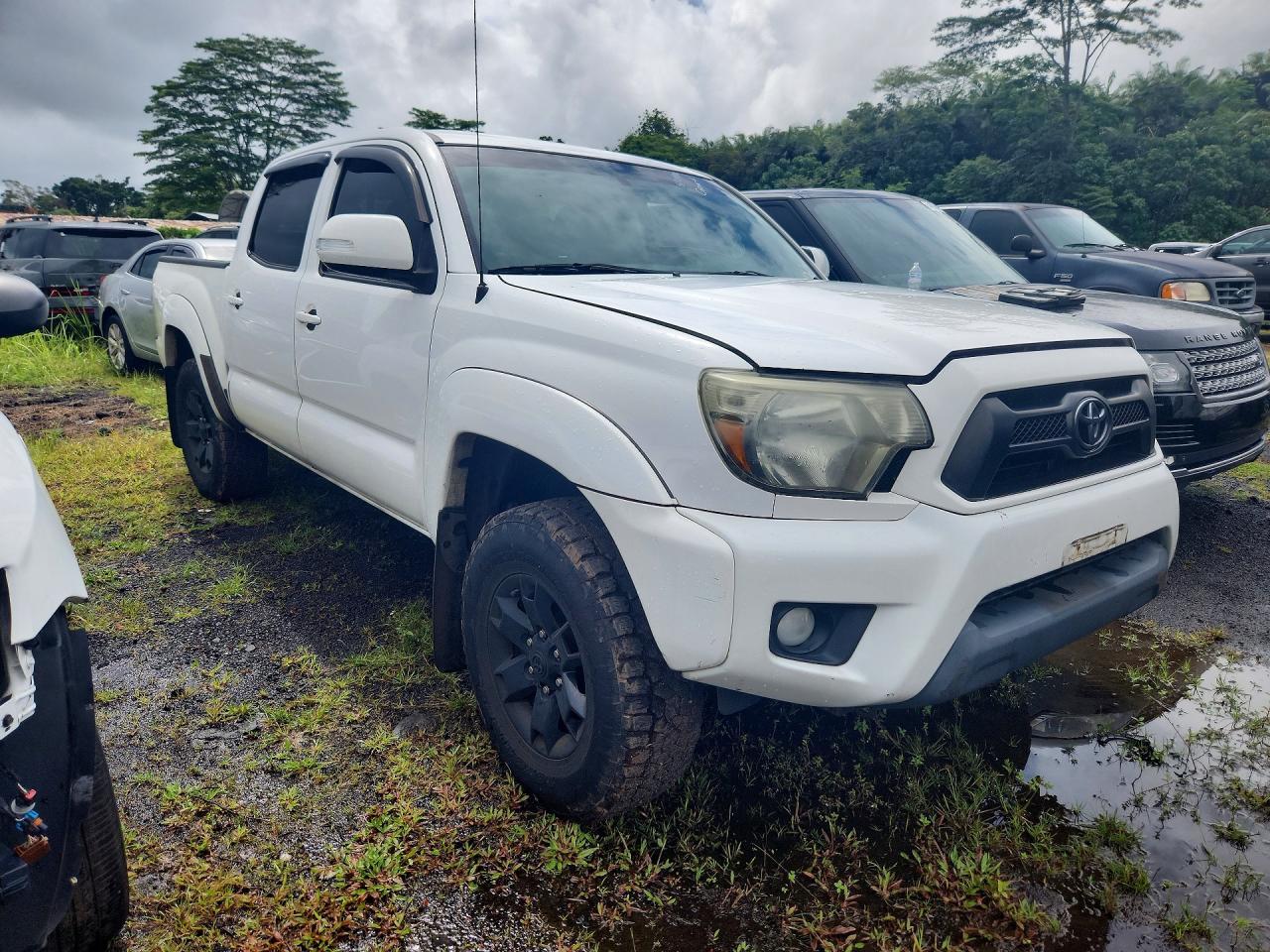 2015 TOYOTA TACOMA — фото 4