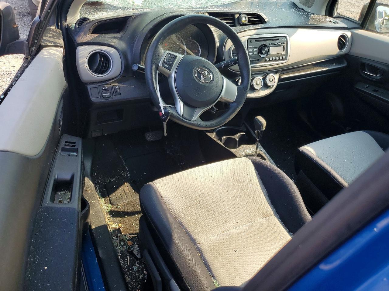 2012 TOYOTA YARIS — фото 8