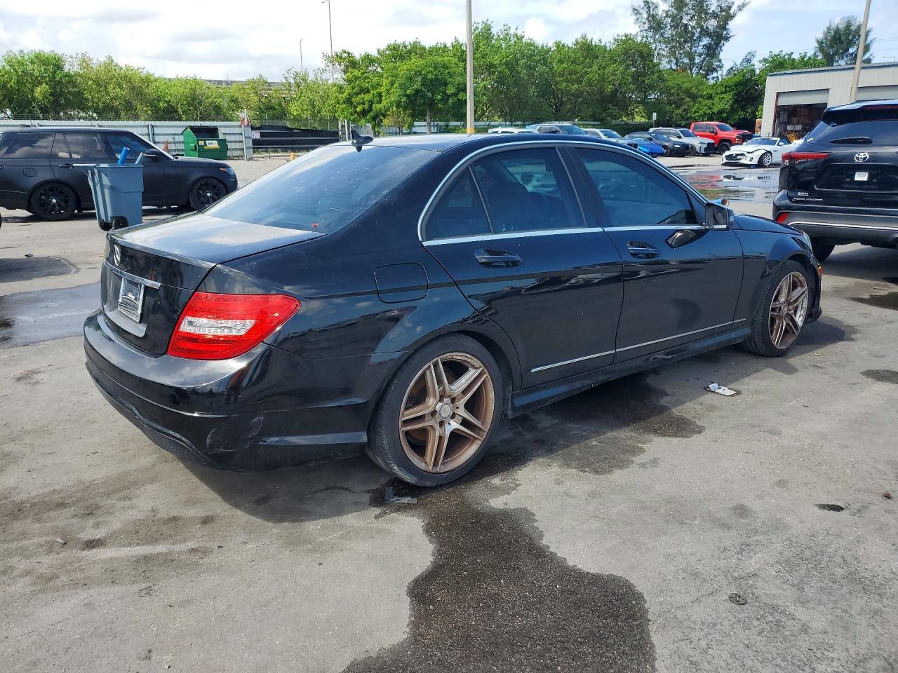 2014 MERCEDES-BENZ C-CLASS — фото 3