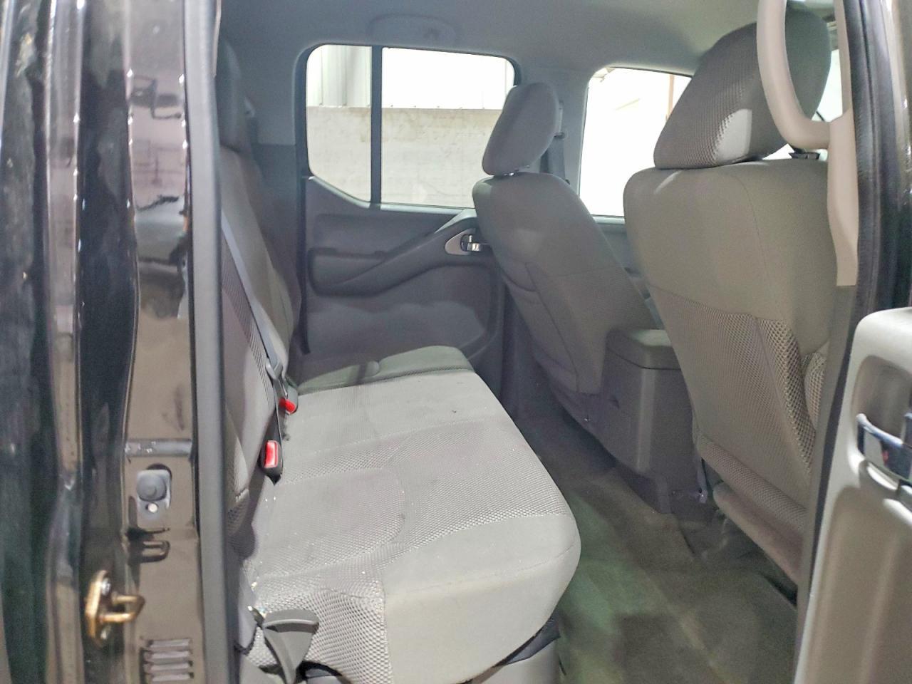 2016 NISSAN FRONTIER — фото 10