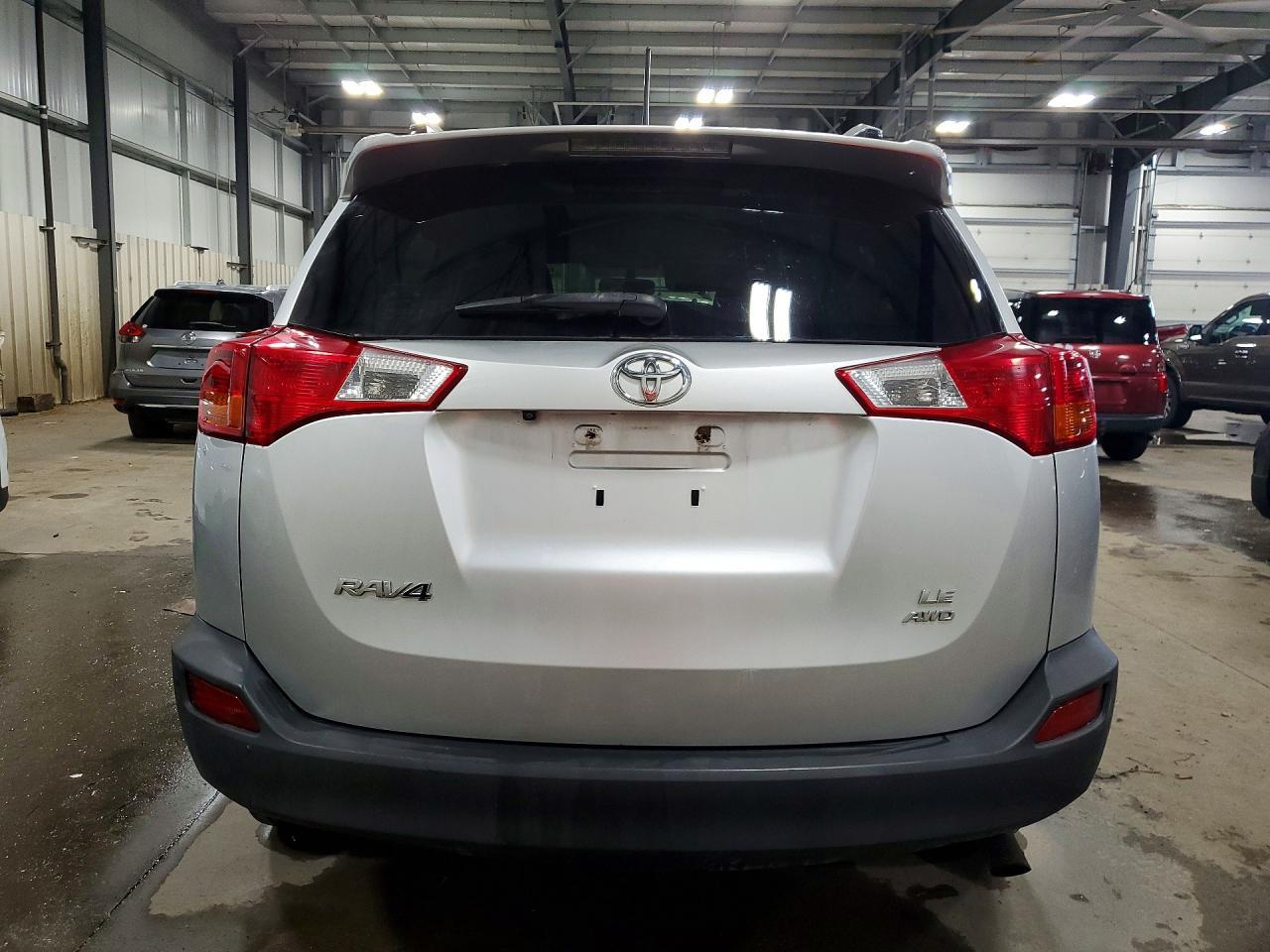 2014 TOYOTA RAV4 — фото 6