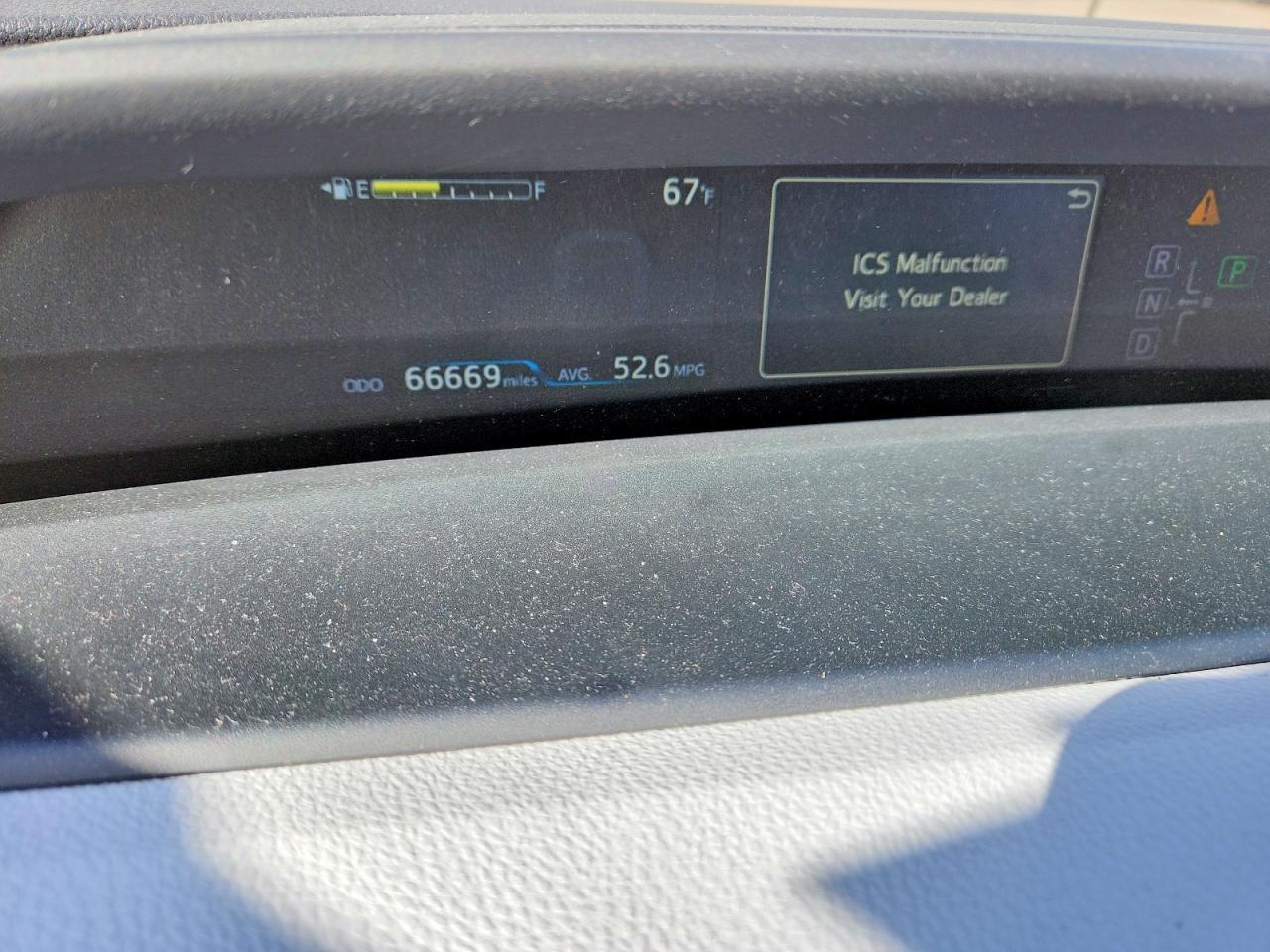 2017 TOYOTA PRIUS — фото 9