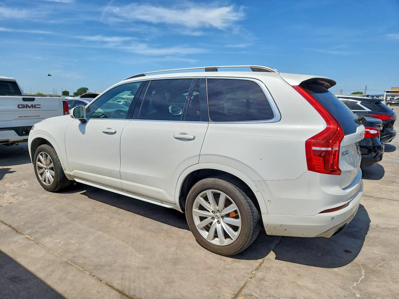 2018 VOLVO XC90 — фото 2