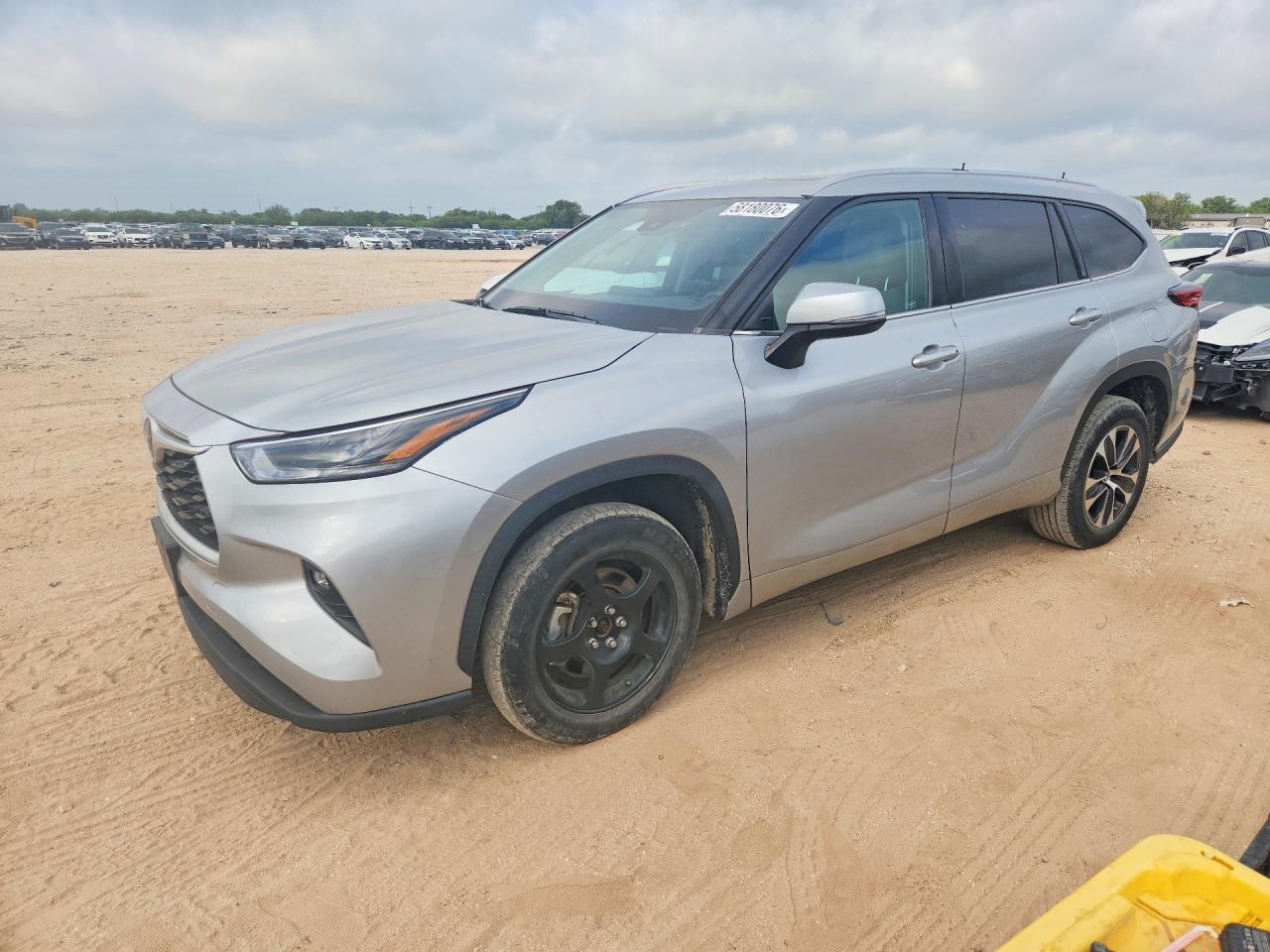 2021 TOYOTA HIGHLANDER — фото 1