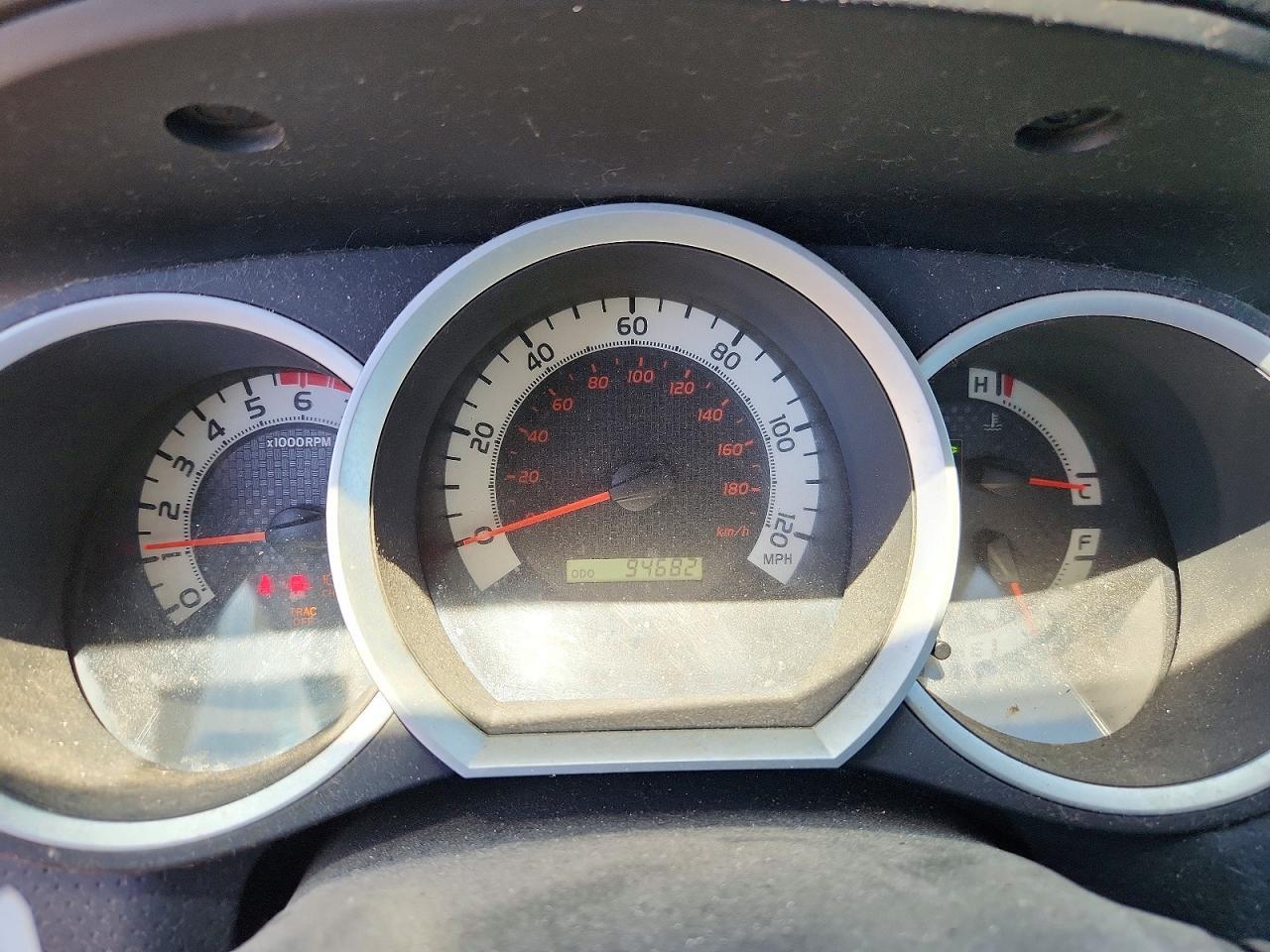 TOYOTA TACOMA