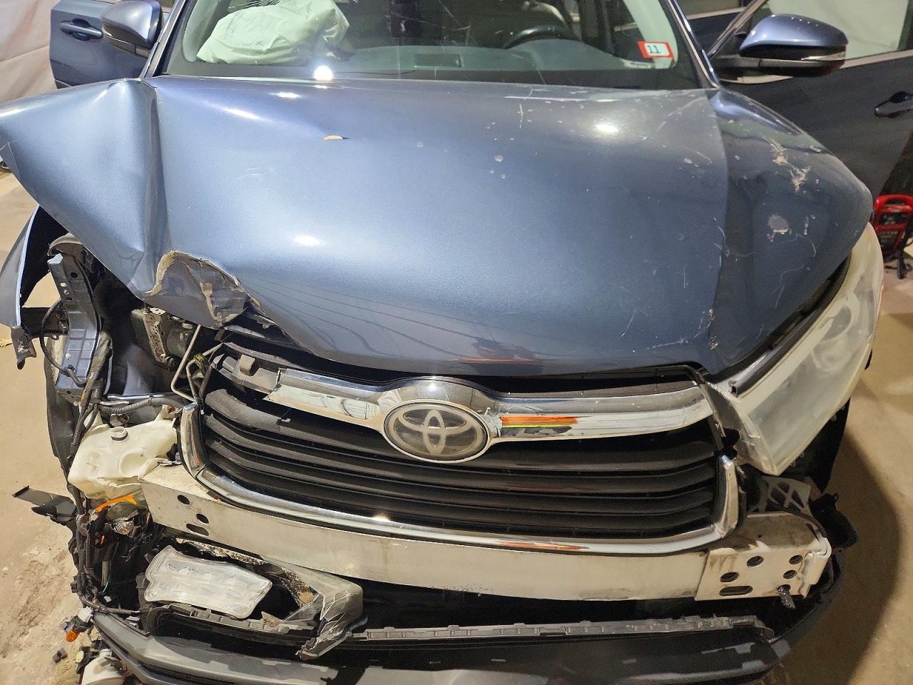 2015 TOYOTA HIGHLANDER — фото 12