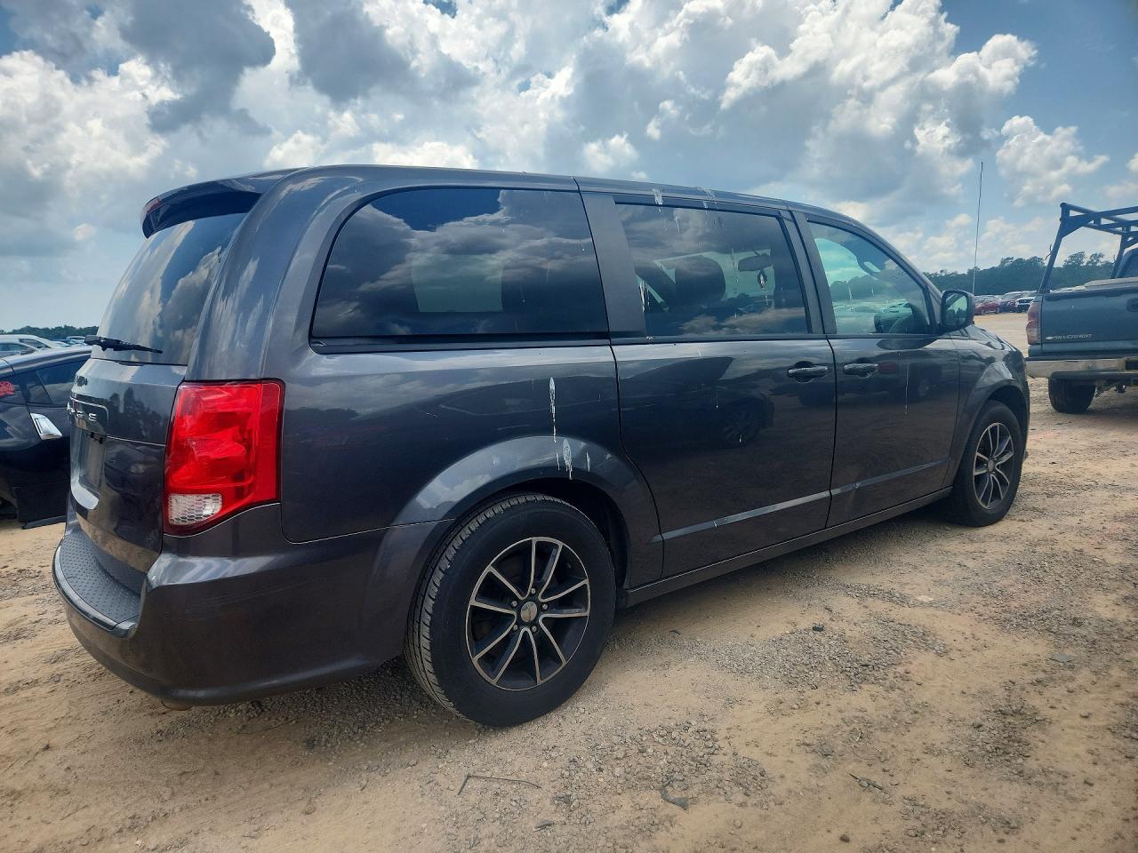 2018 DODGE GRAND CARAVAN — фото 3