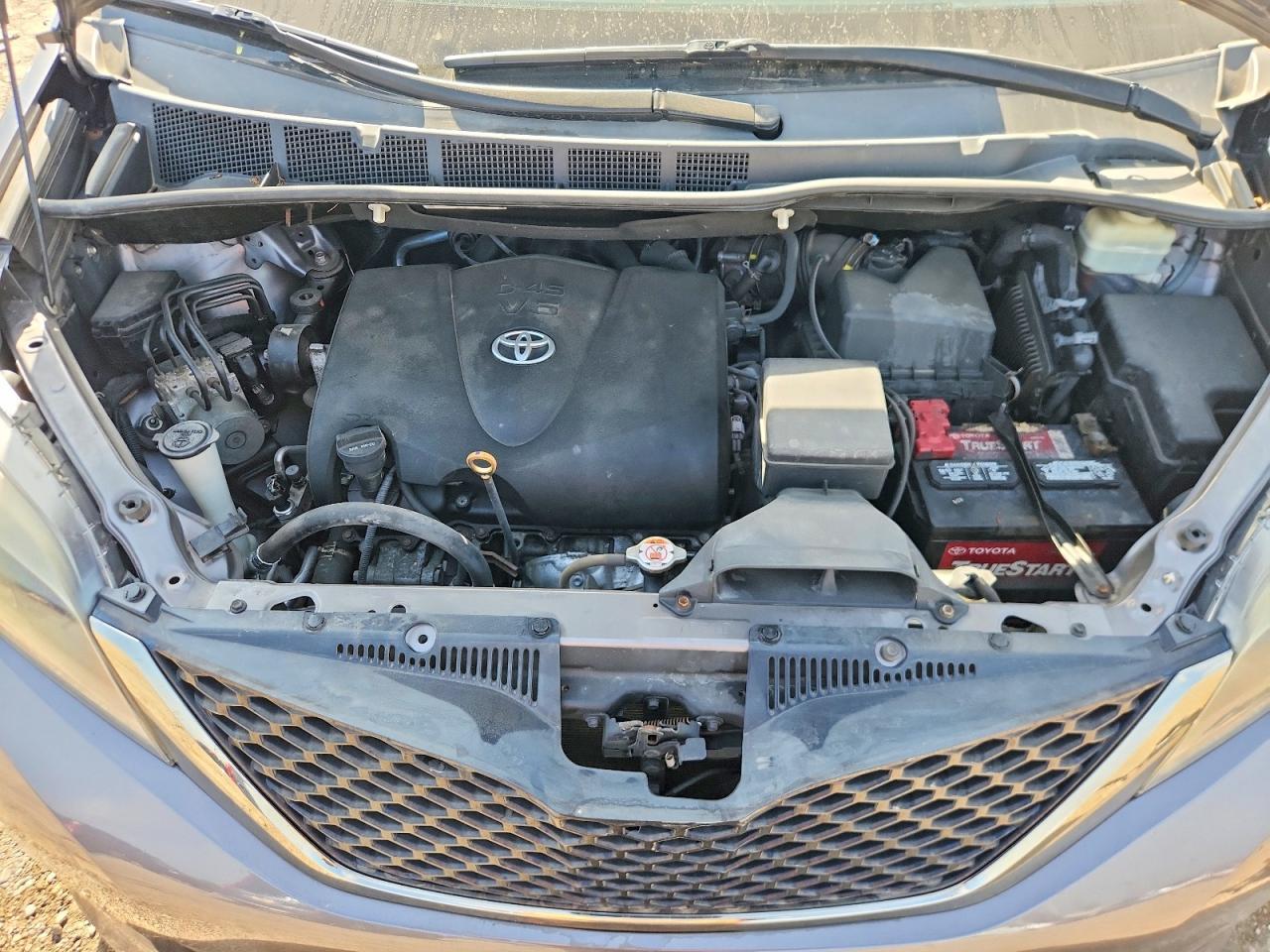 2017 TOYOTA SIENNA — фото 12