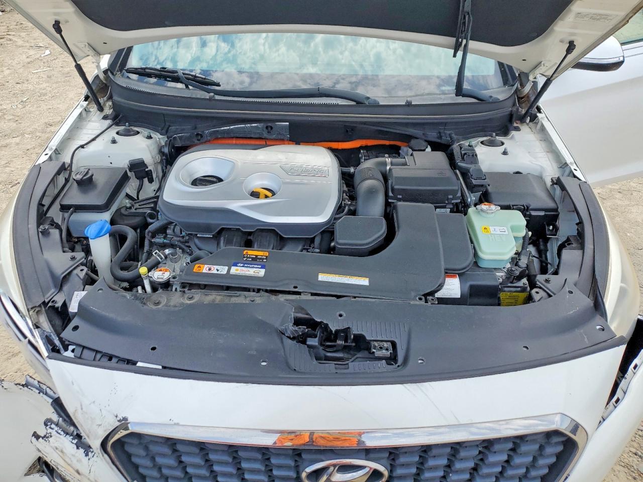 2016 HYUNDAI SONATA HYBRID — фото 11
