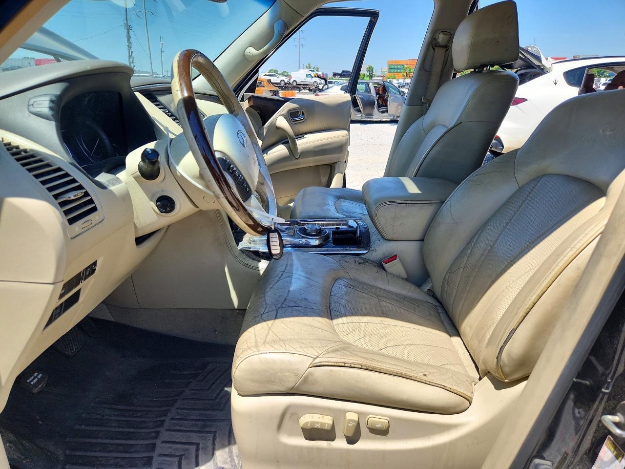 INFINITI QX80