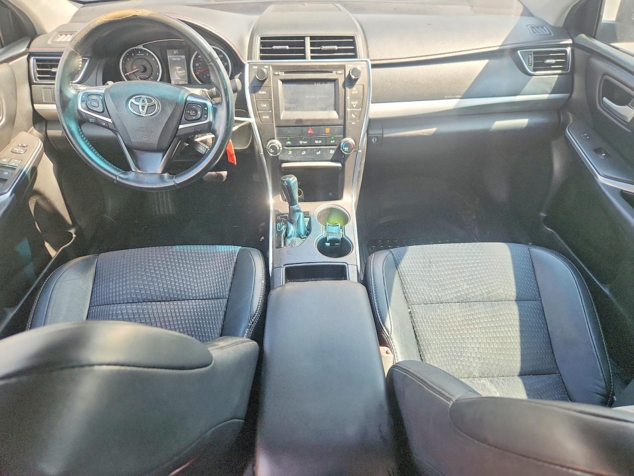 2017 TOYOTA CAMRY — фото 8