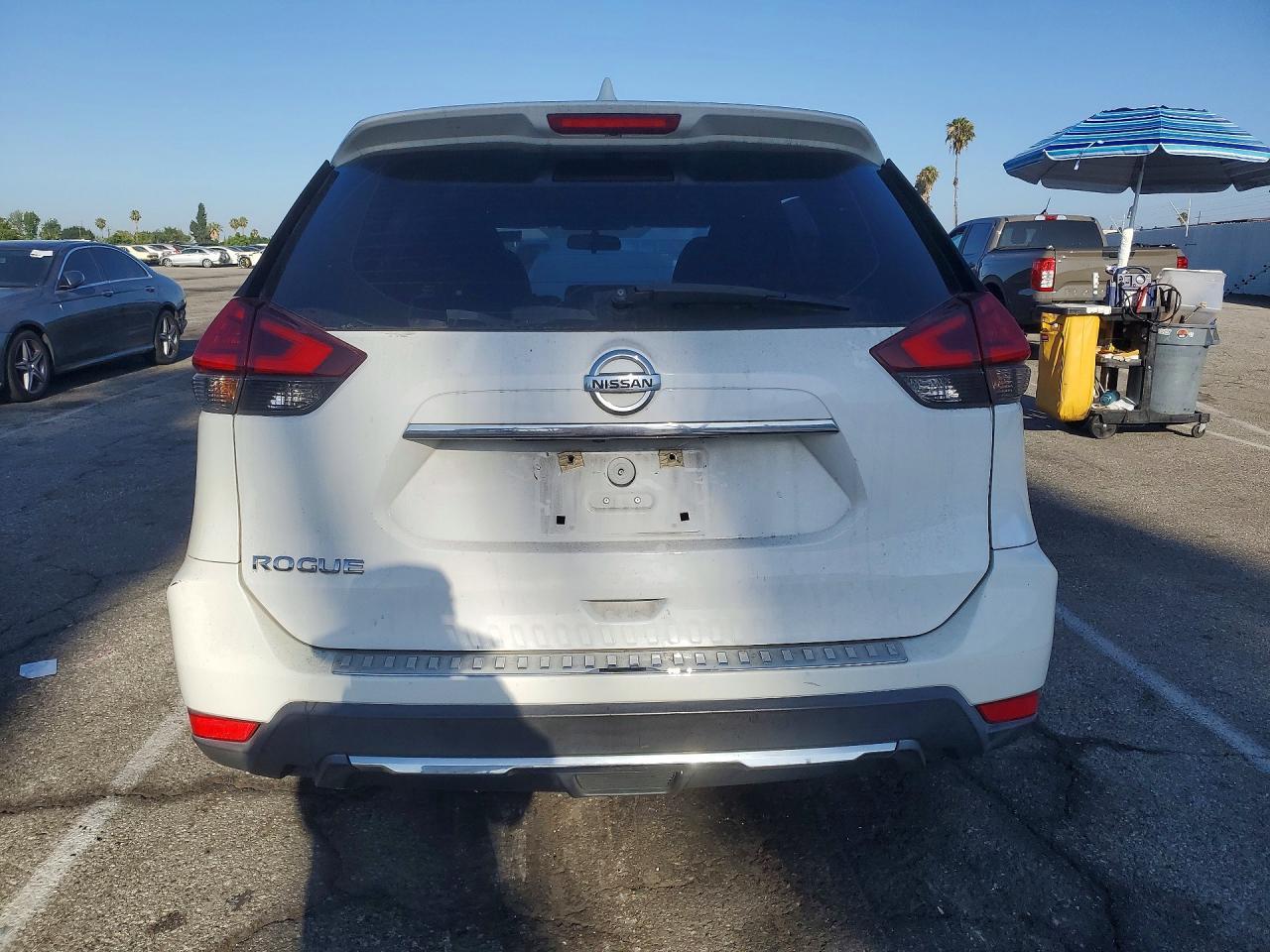 NISSAN ROGUE