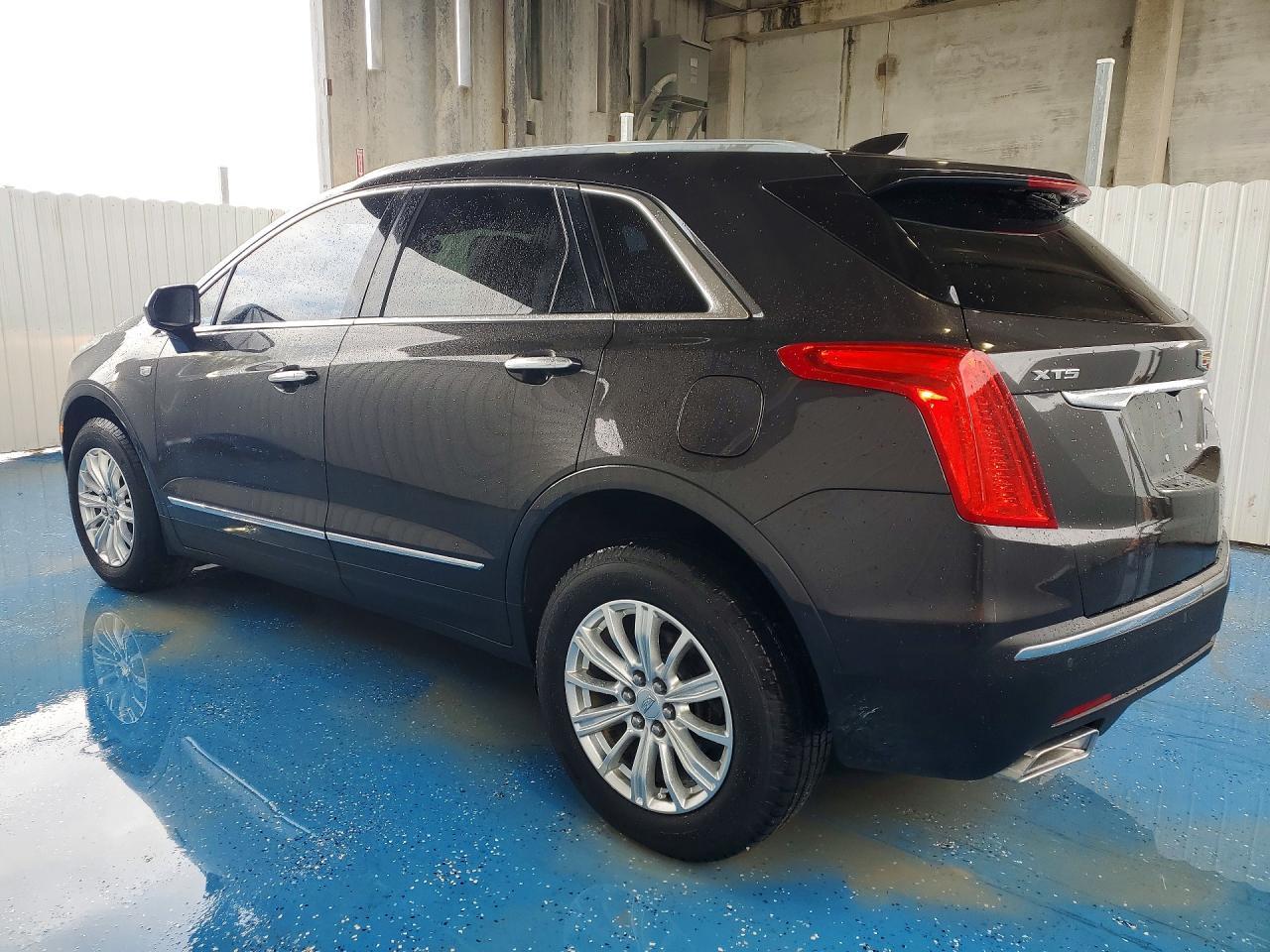 2017 CADILLAC XT5 — фото 2