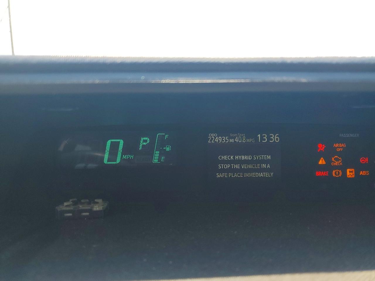 2013 TOYOTA PRIUS C — фото 9