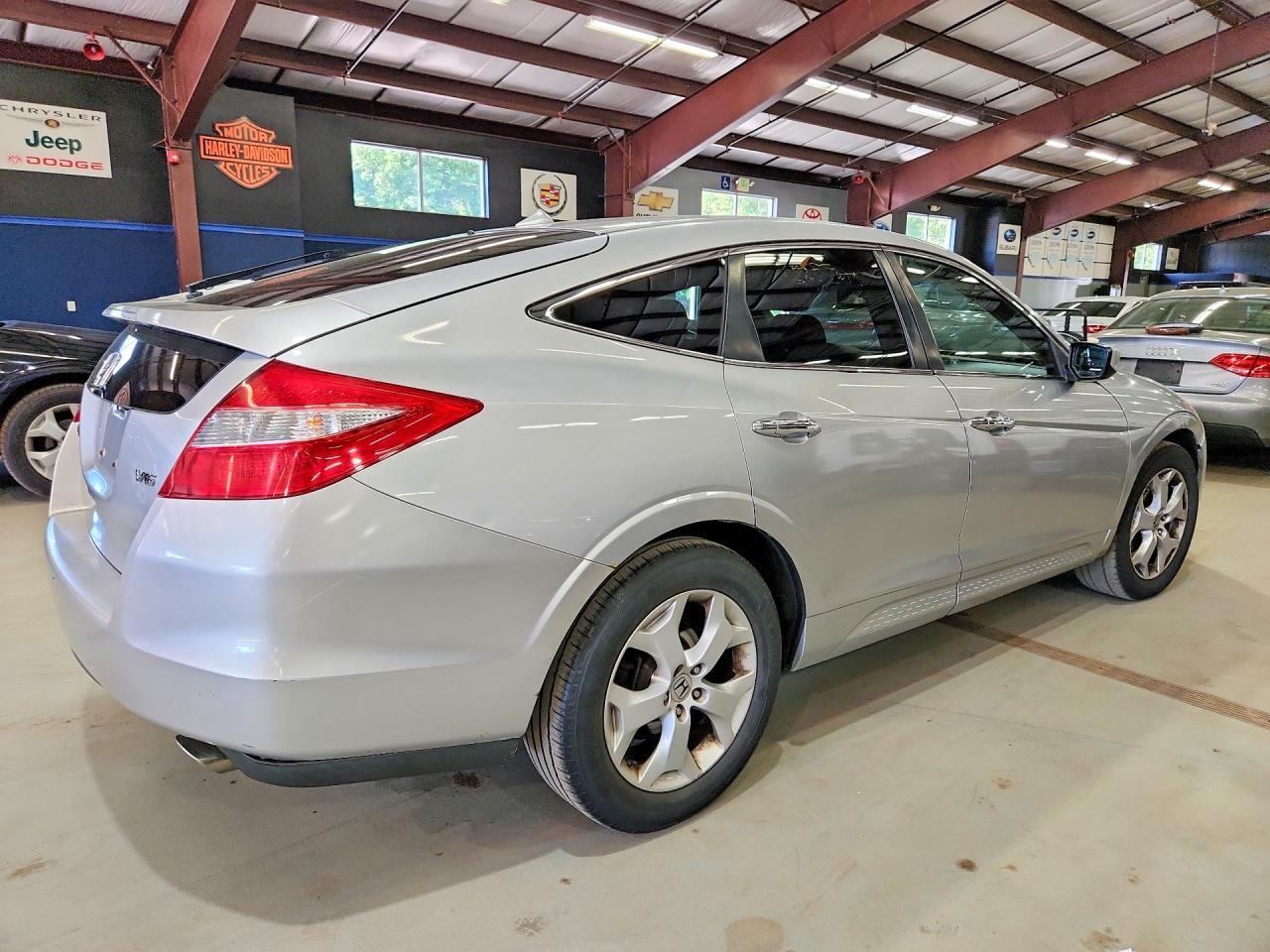 2012 HONDA CROSSTOUR — фото 3
