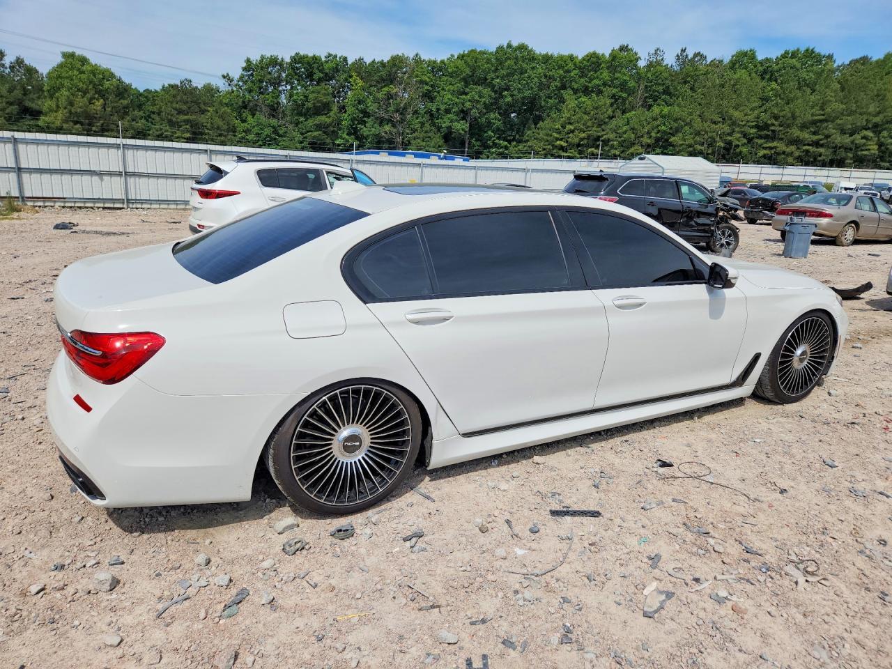 2016 BMW 7 SERIES — фото 3