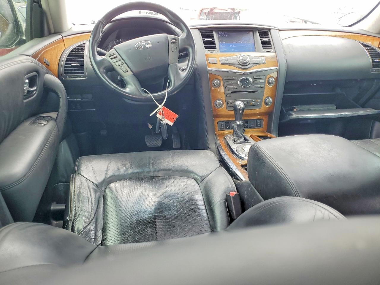 INFINITI QX80