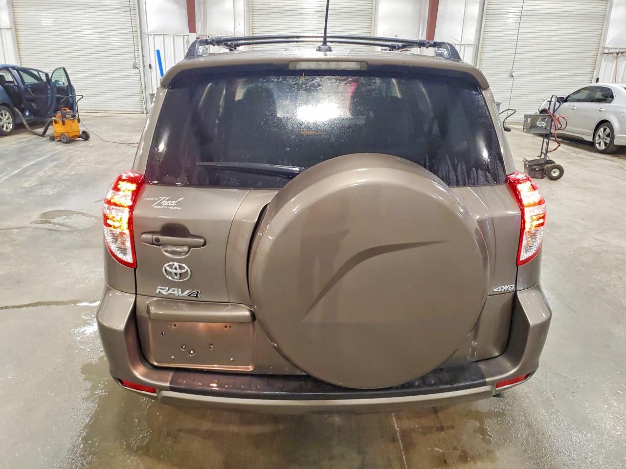 2012 TOYOTA RAV4 — фото 6