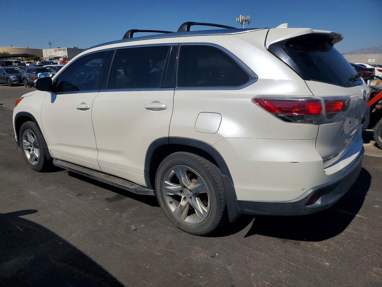 2015 TOYOTA HIGHLANDER — фото 2