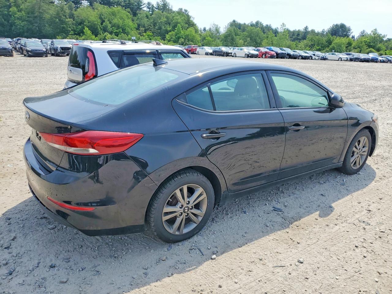 2017 HYUNDAI ELANTRA — фото 3
