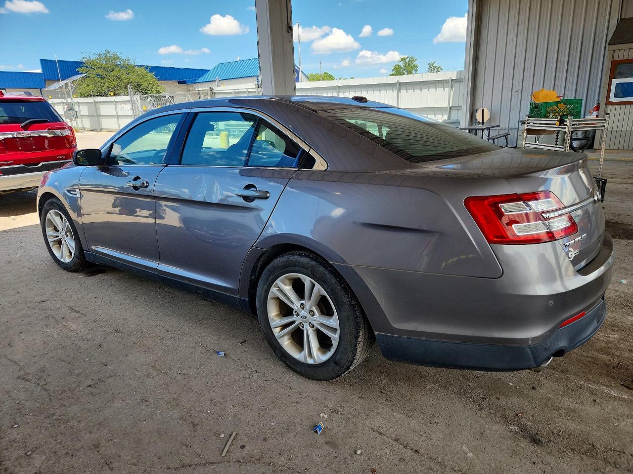 2013 FORD TAURUS — фото 2