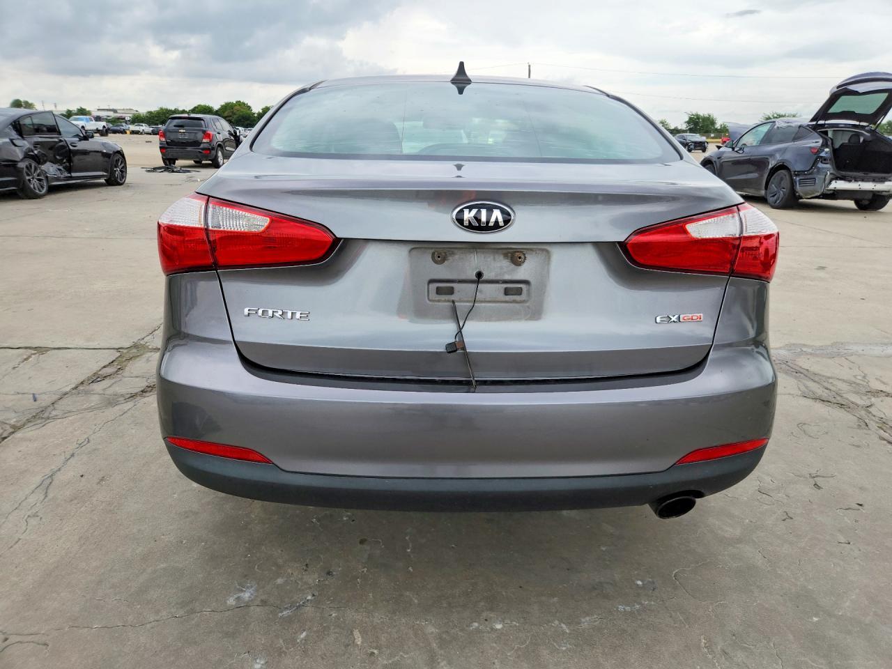 2015 KIA FORTE — фото 6