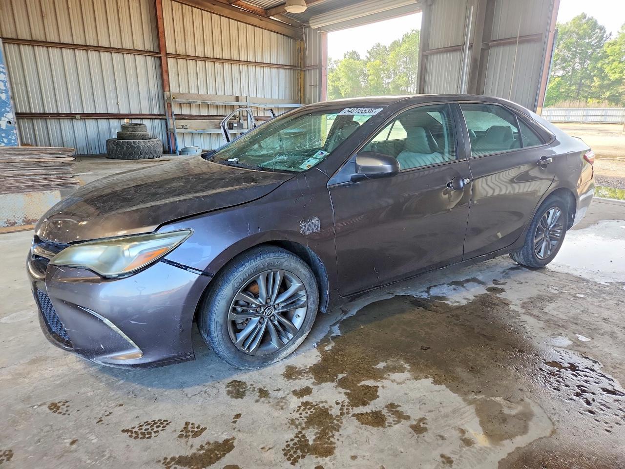 TOYOTA CAMRY