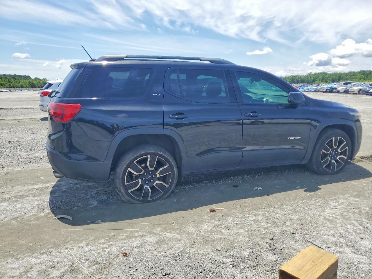 2019 GMC ACADIA — фото 3
