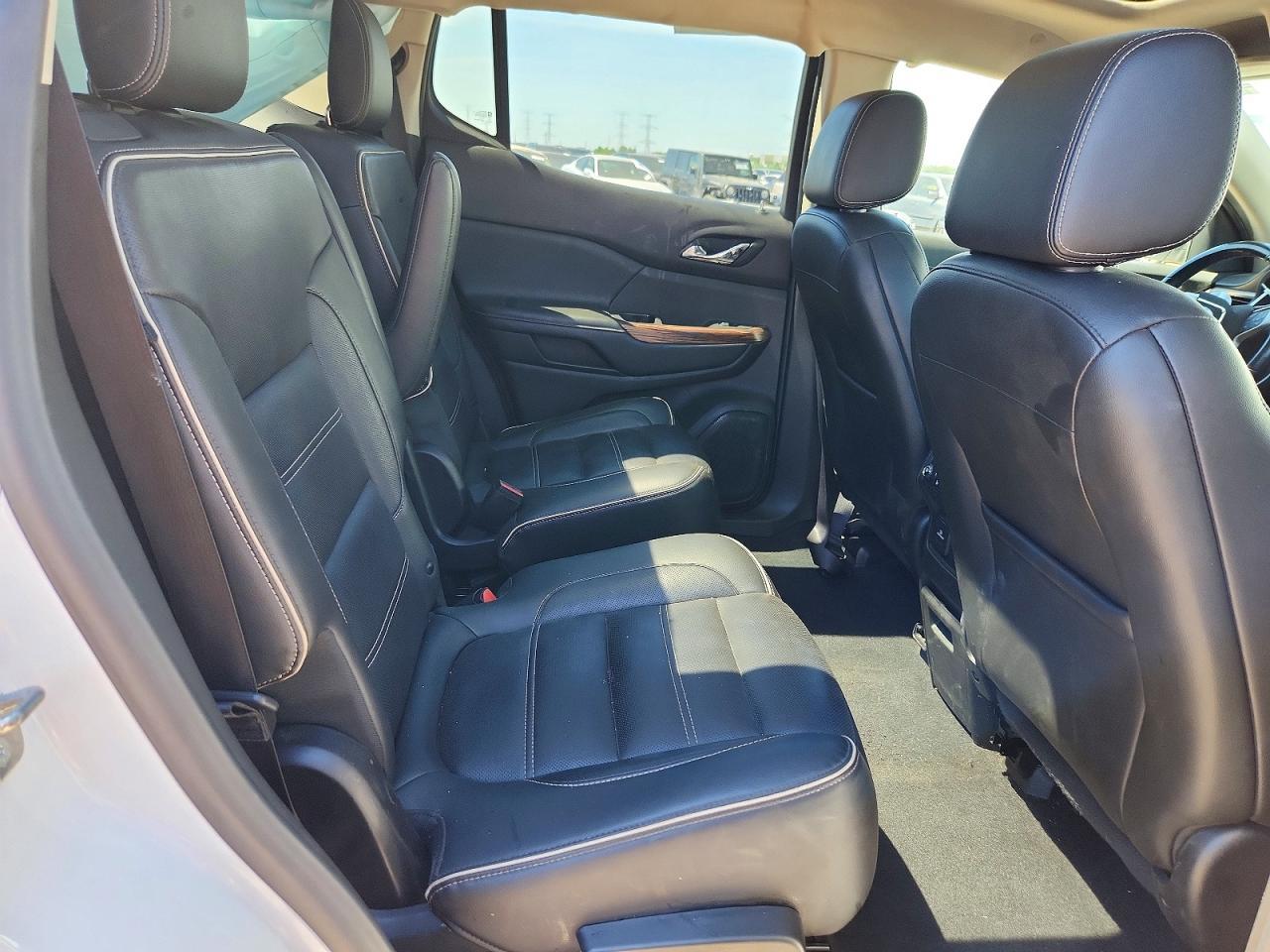 2019 GMC ACADIA — фото 10