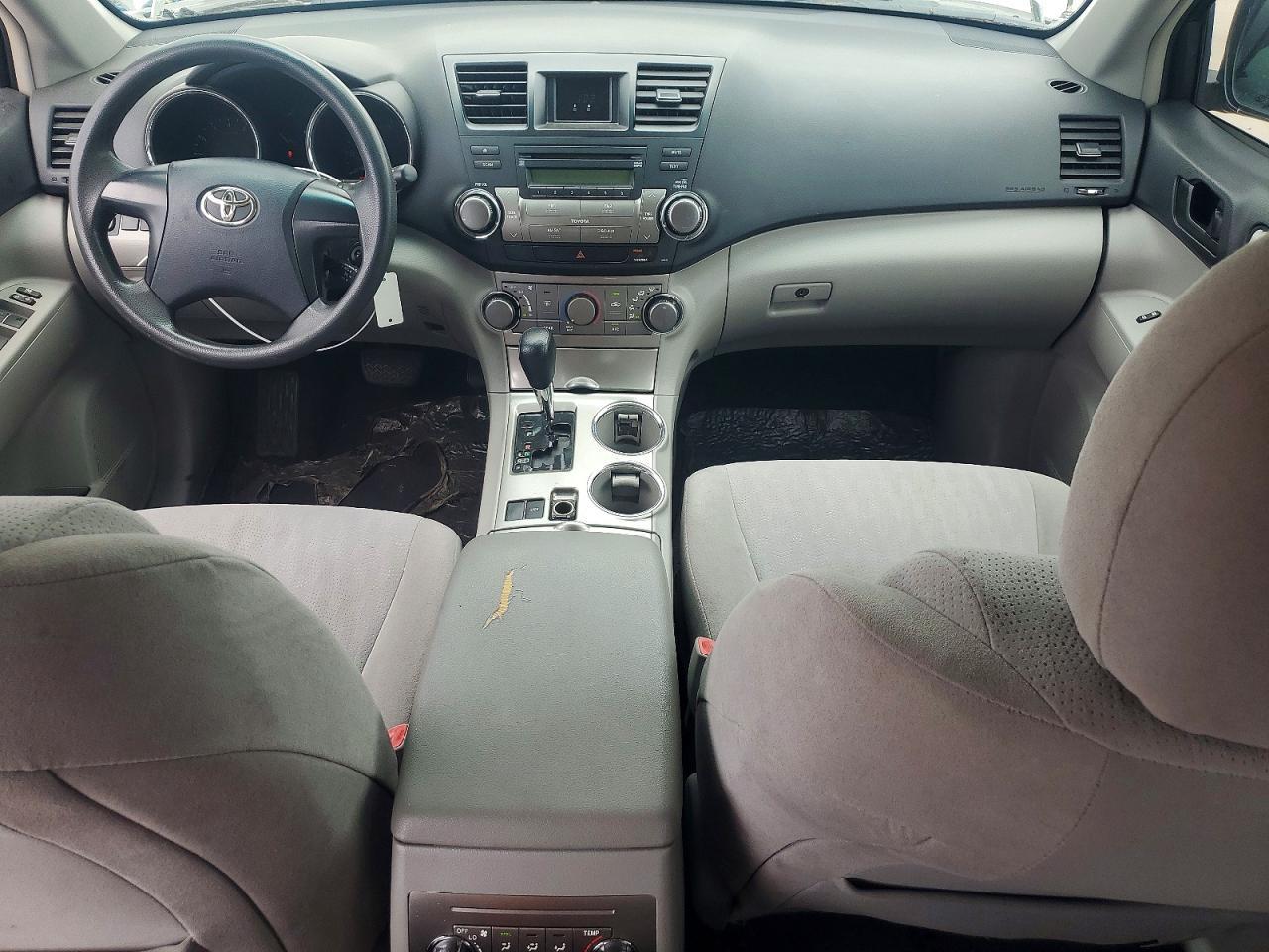 2011 TOYOTA HIGHLANDER — фото 8