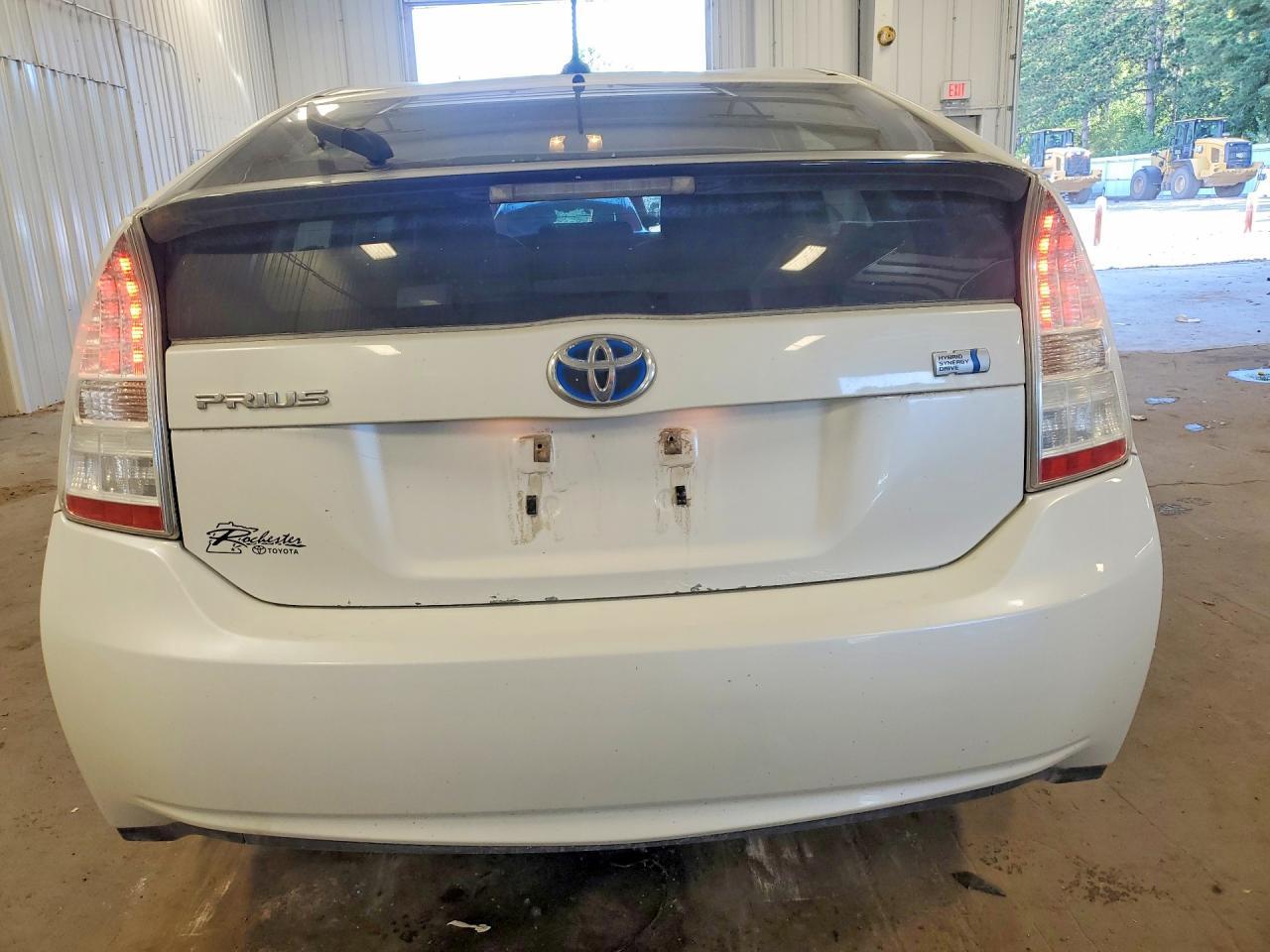 2011 TOYOTA PRIUS — фото 6