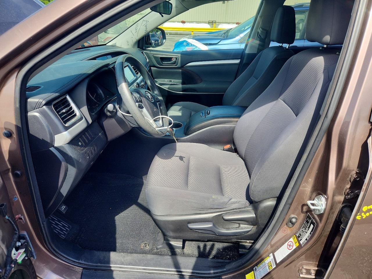 2017 TOYOTA HIGHLANDER — фото 7