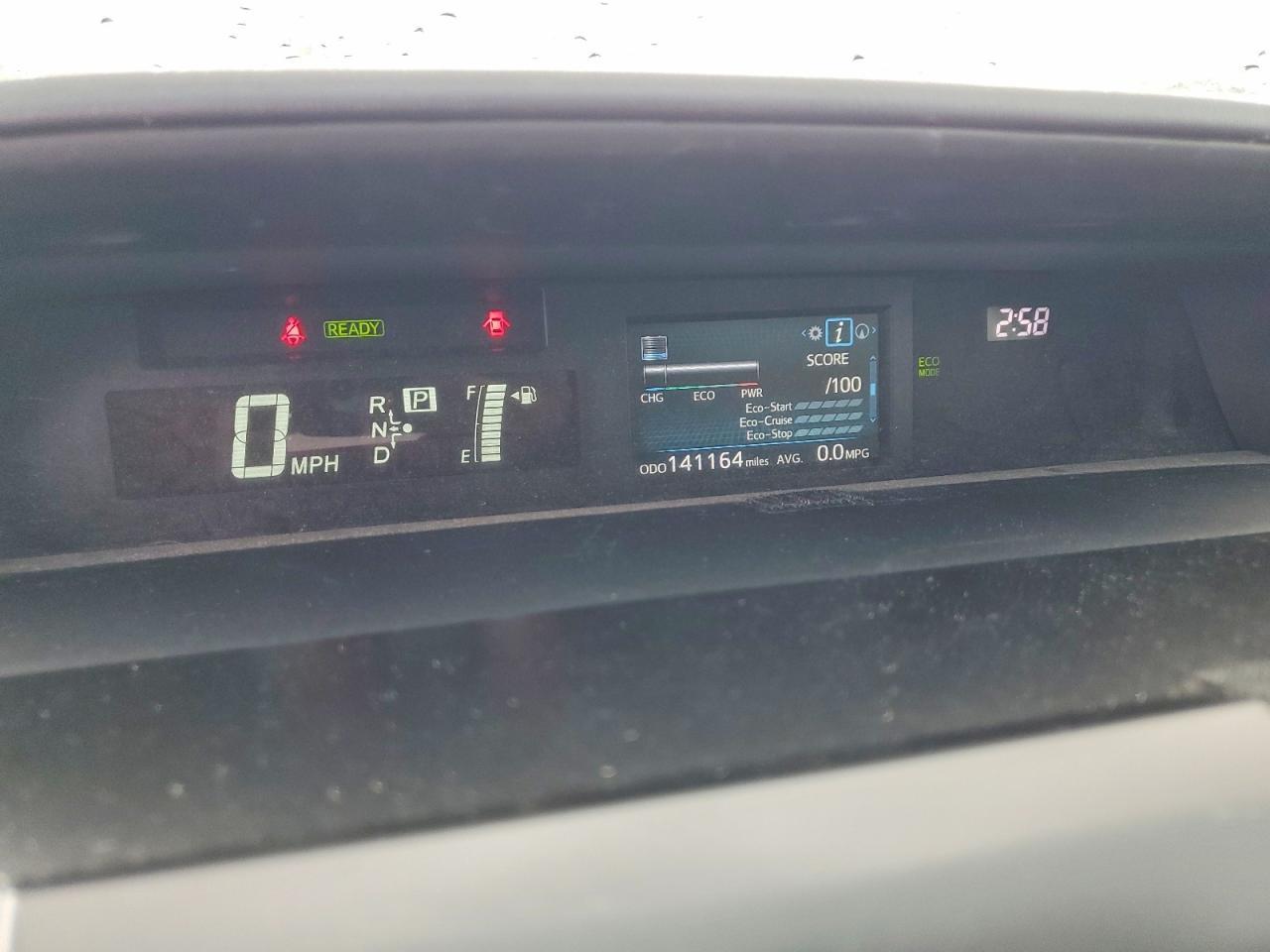 2017 TOYOTA PRIUS V — фото 9