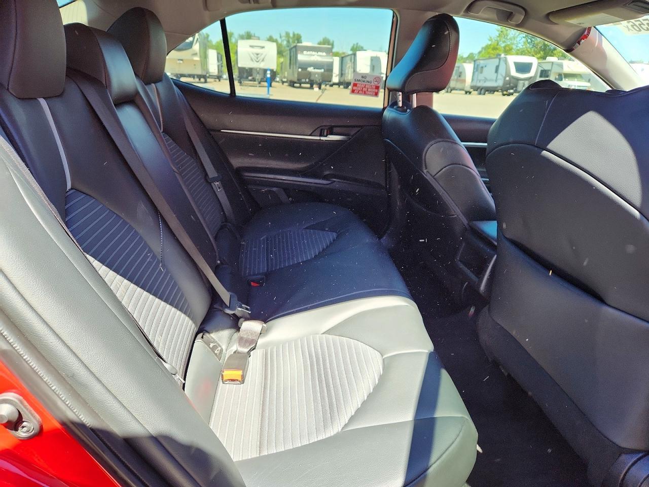 2022 TOYOTA CAMRY HYBRID — фото 10