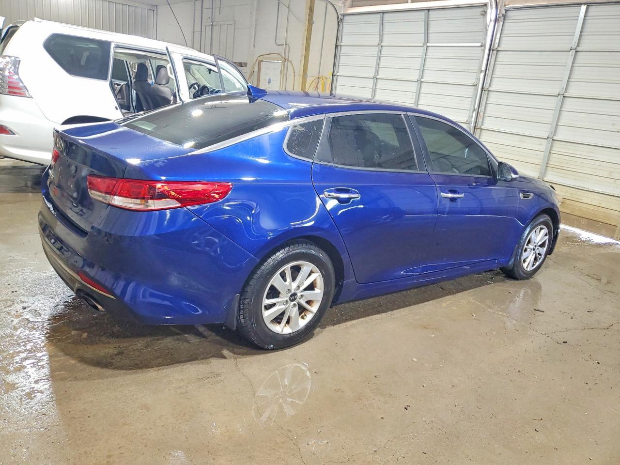 2016 KIA OPTIMA — фото 3