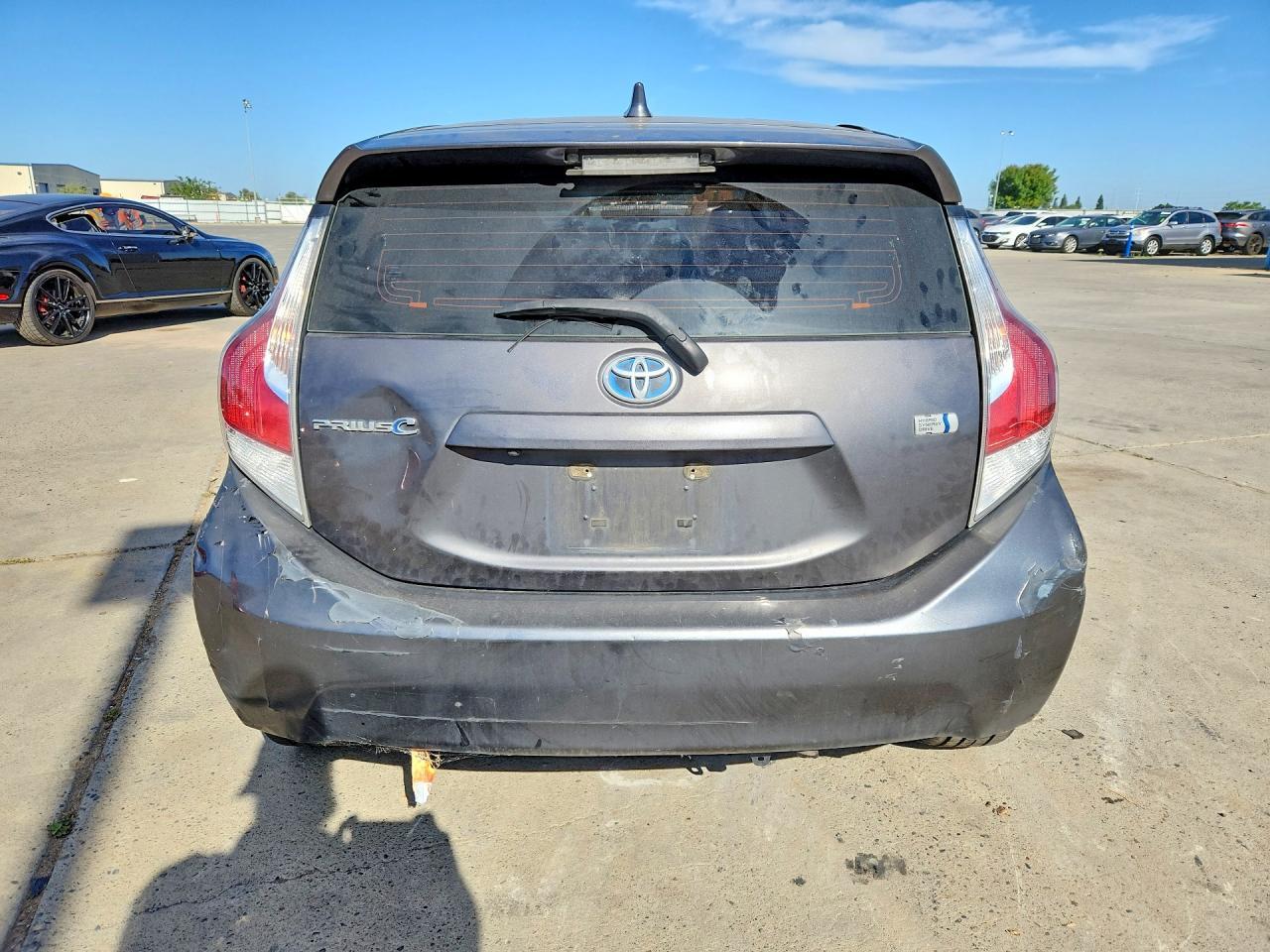 2016 TOYOTA PRIUS C — фото 6