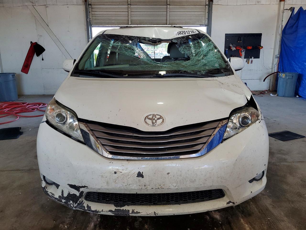 2015 TOYOTA SIENNA — фото 5