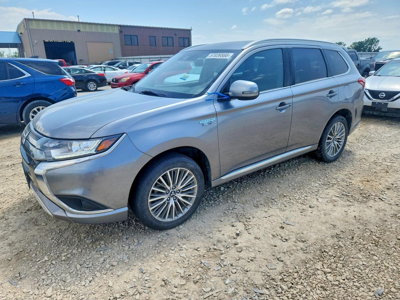 2020 MITSUBISHI OUTLANDER — фото 1
