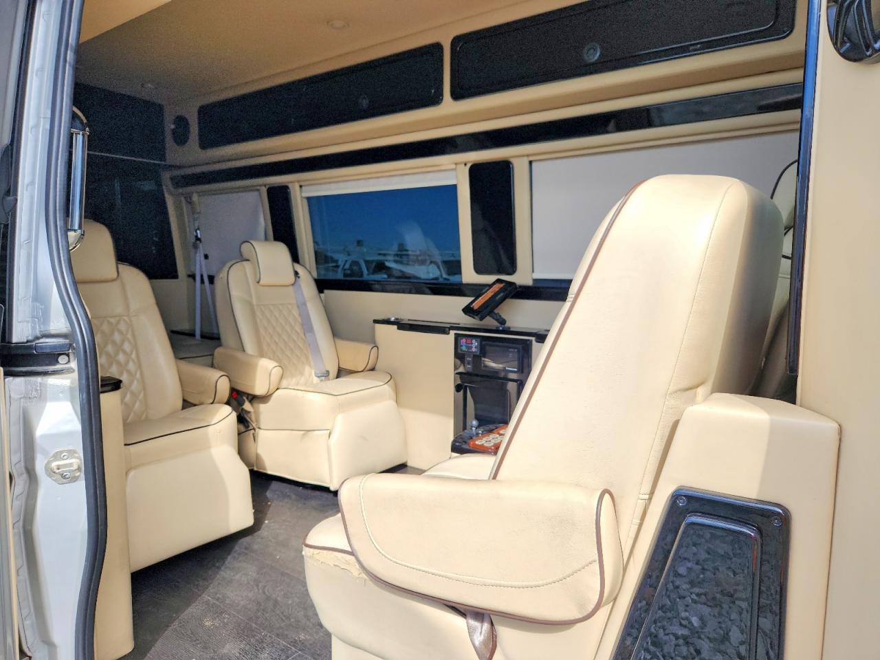 2015 MERCEDES-BENZ SPRINTER — фото 11