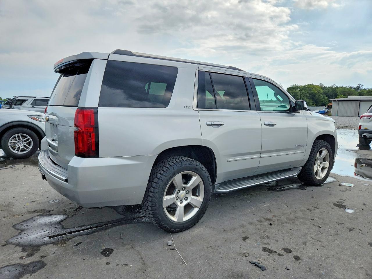 2015 CHEVROLET TAHOE — фото 3