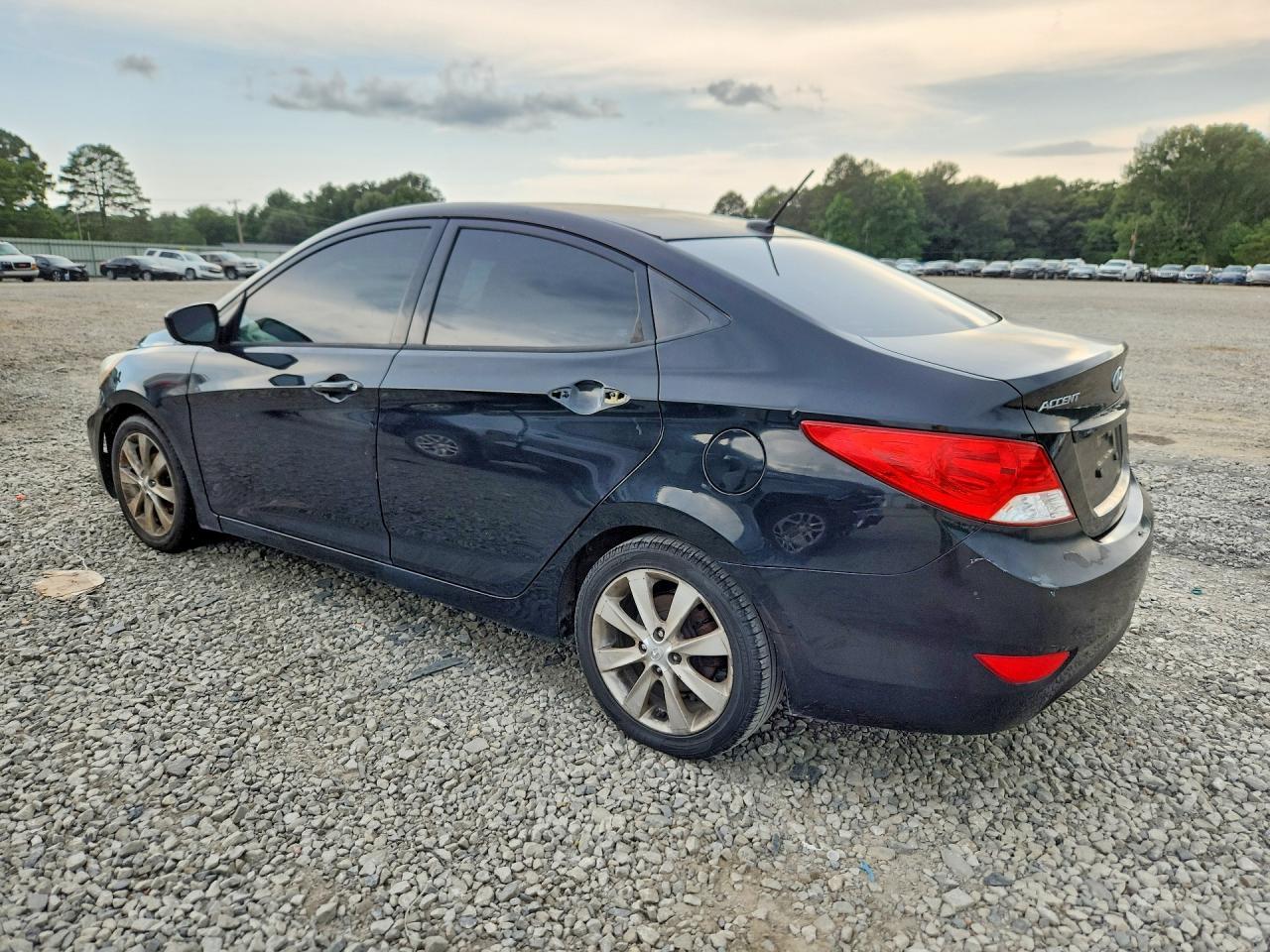 2012 HYUNDAI ACCENT — фото 2