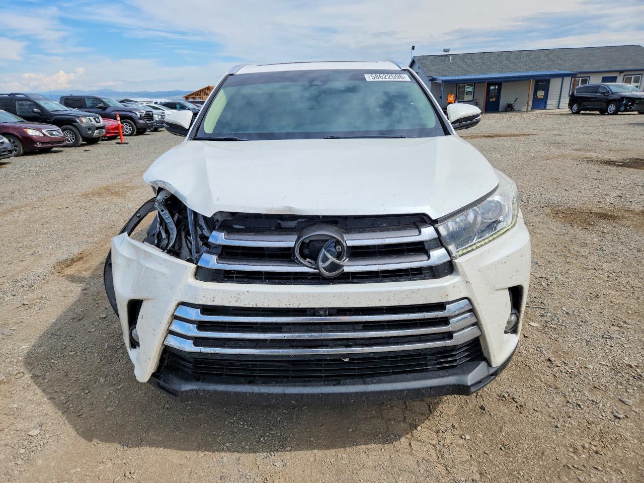 2017 TOYOTA HIGHLANDER — фото 5