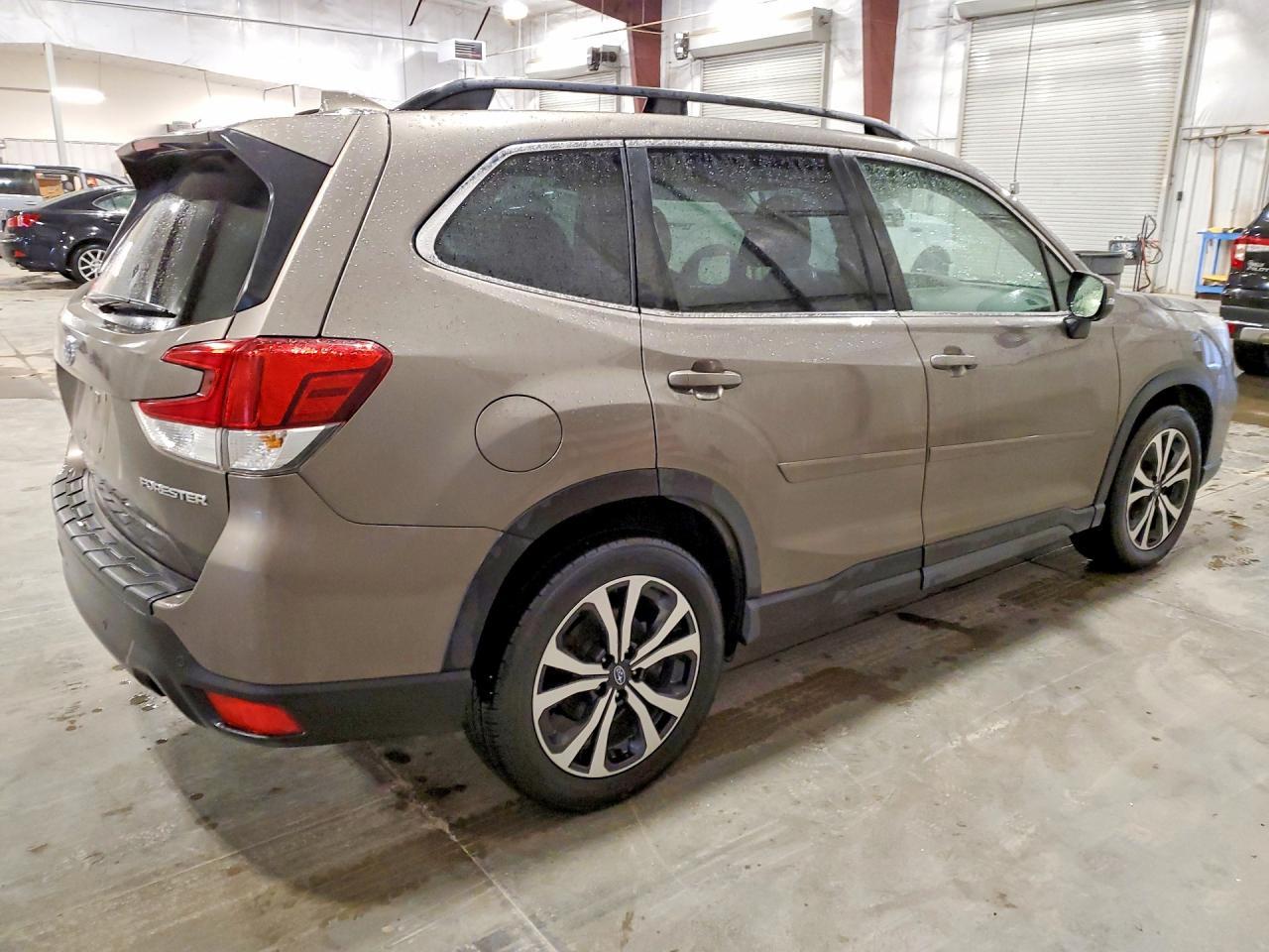 2021 SUBARU FORESTER — фото 3