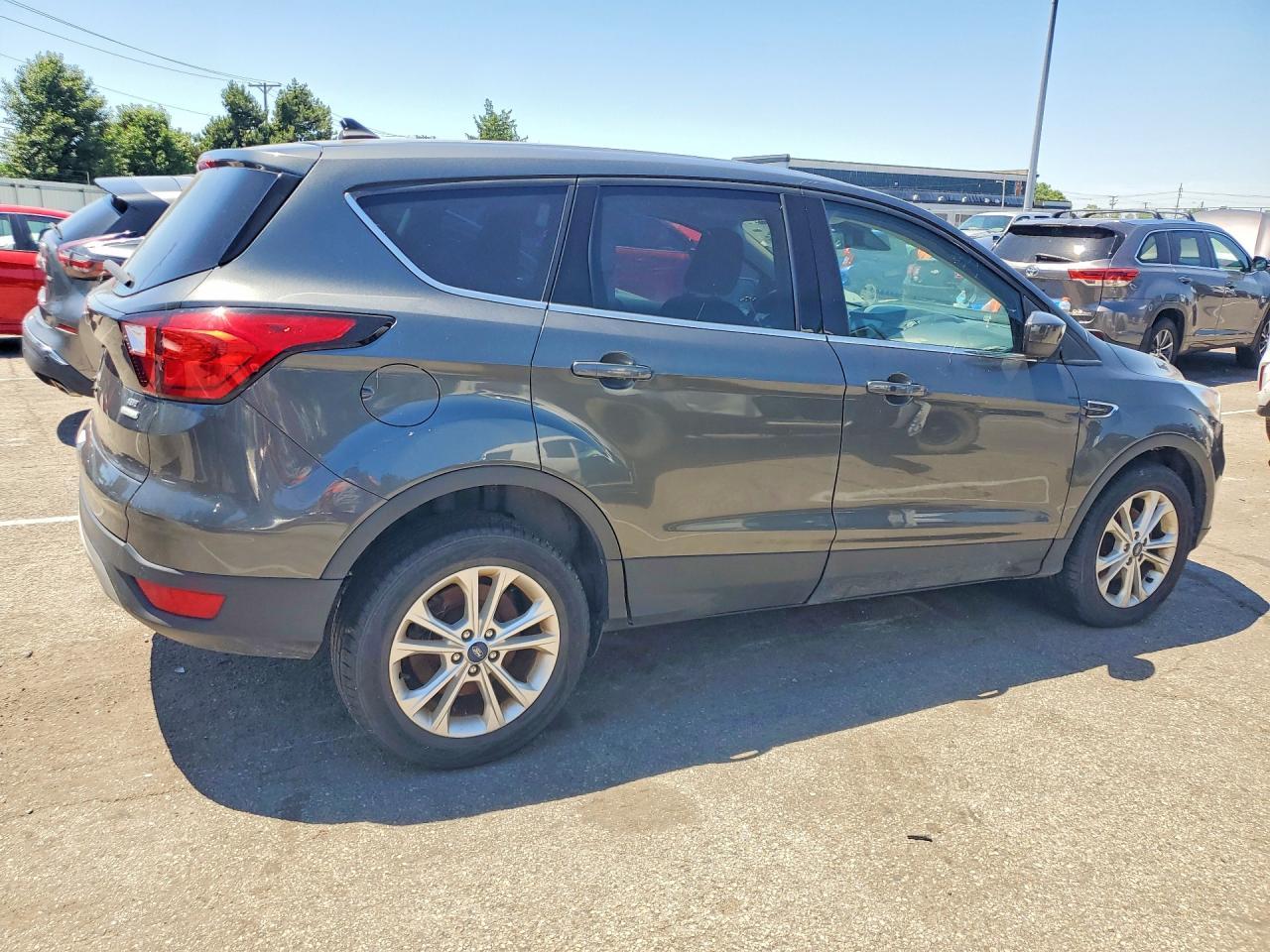 FORD ESCAPE