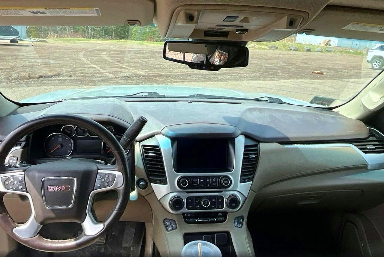 GMC YUKON