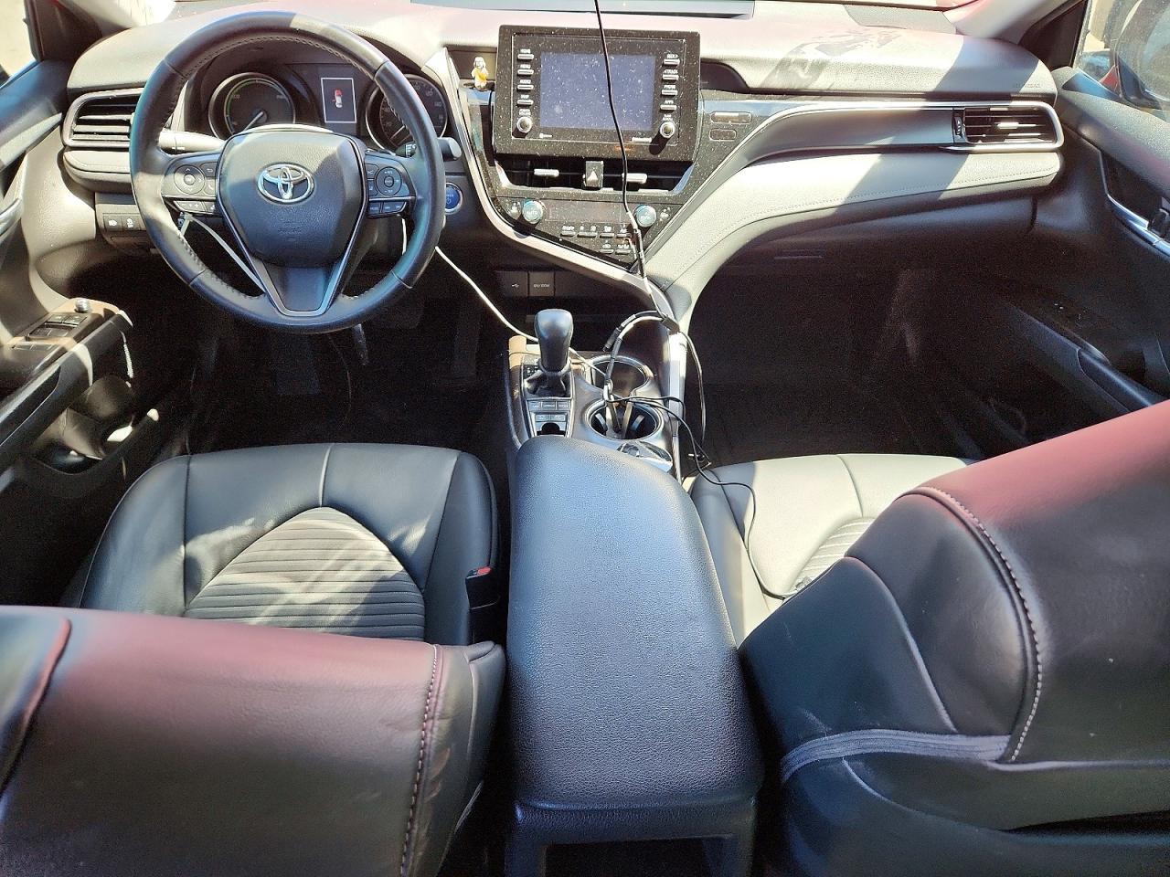 2022 TOYOTA CAMRY HYBRID — фото 8