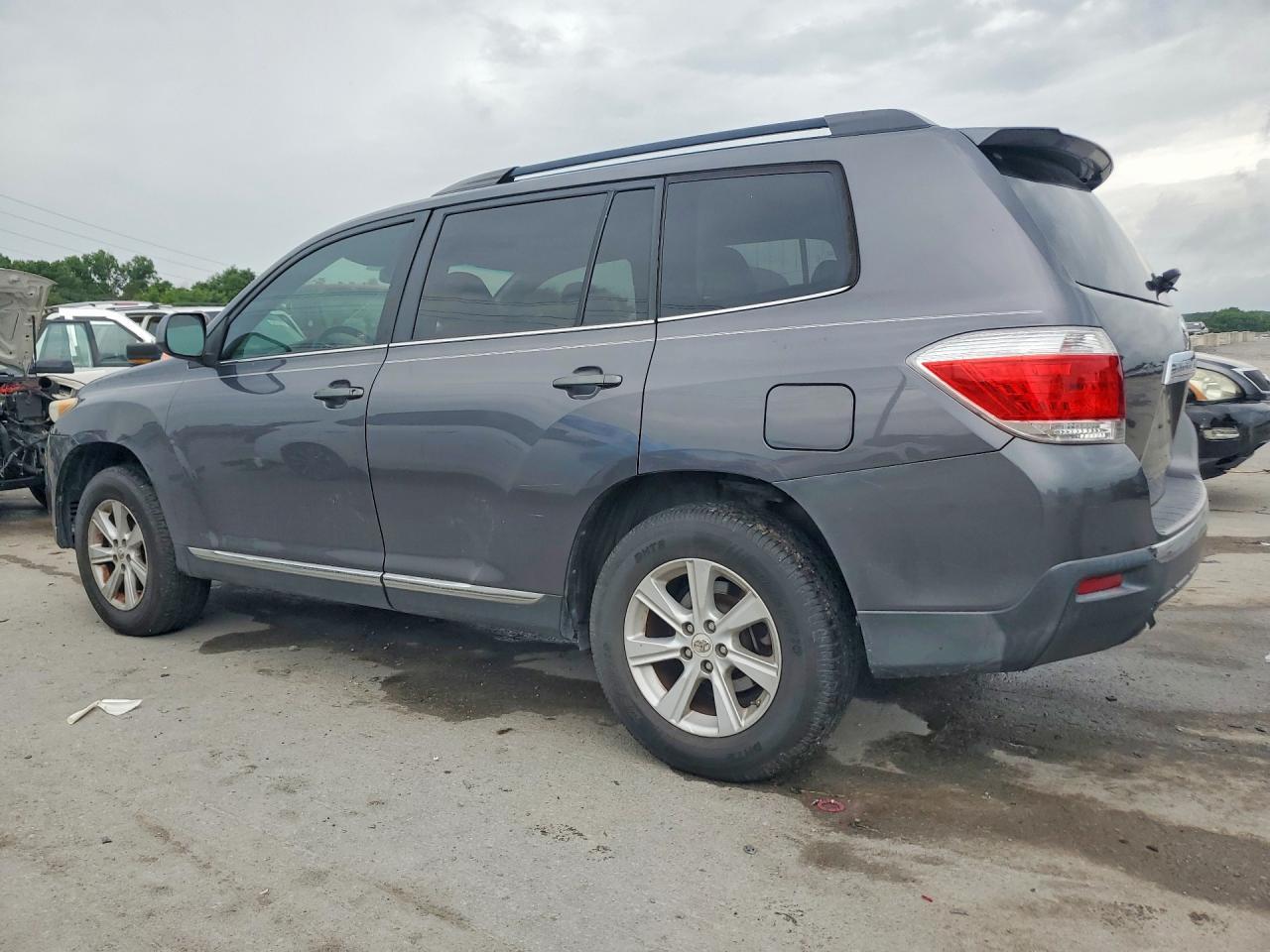 2011 TOYOTA HIGHLANDER — фото 2