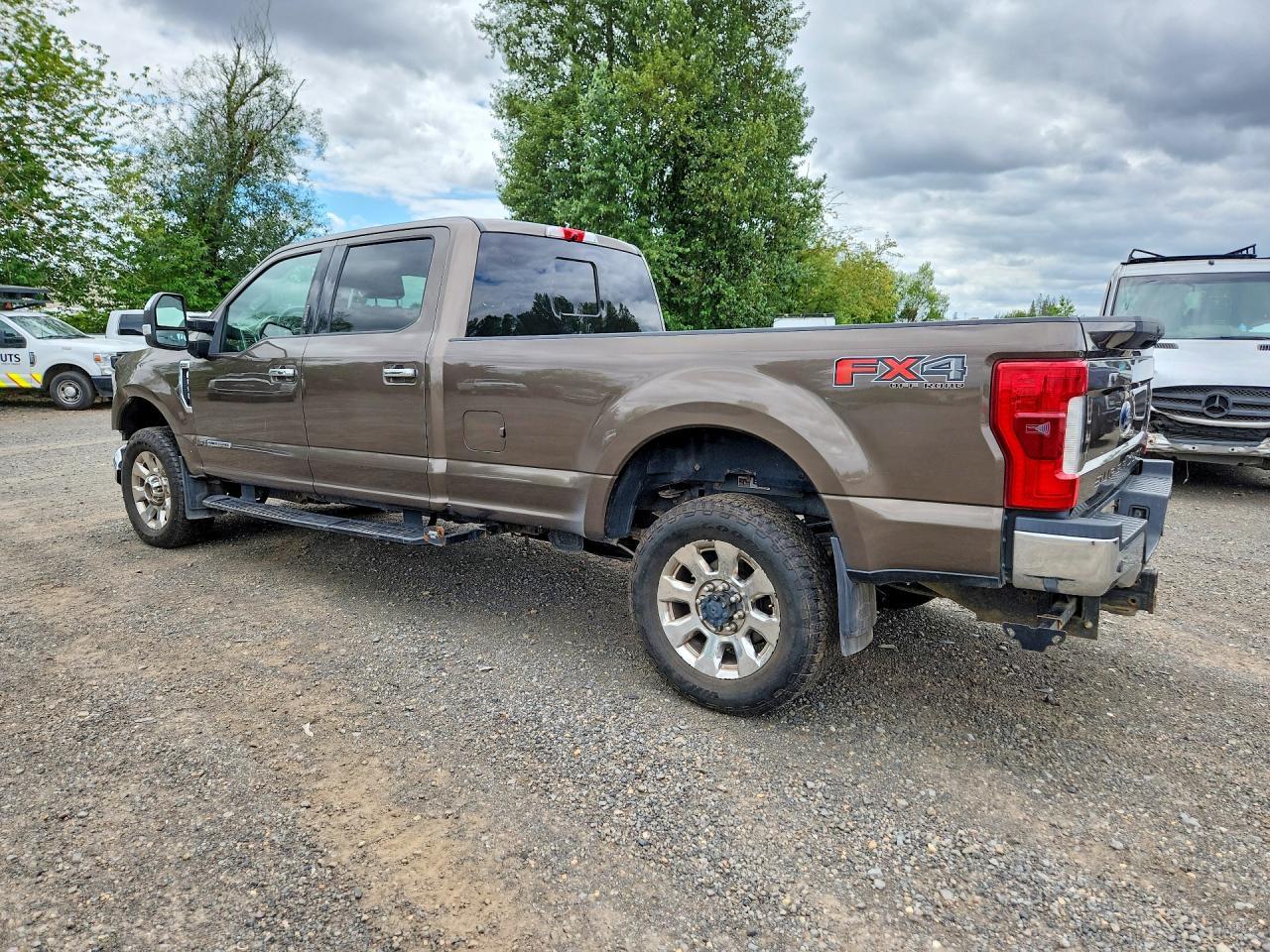 2017 FORD F-350 — фото 2